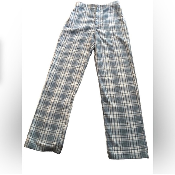 Brandy Melville 4 for 1 shipping bundle! Get 4 items for shipping as one. - Picture 5 of 12